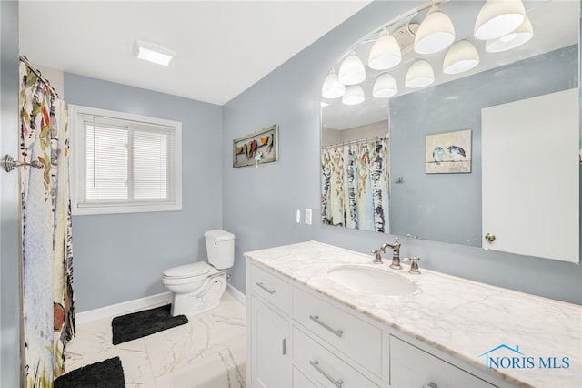 bathroom with baseboards, a shower with shower curtain, toilet, marble finish floor, and vanity