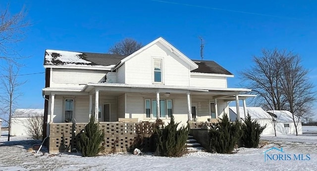 view of front of property featuring a porch