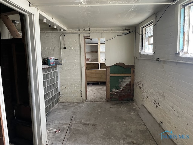 bathroom with unfinished concrete floors