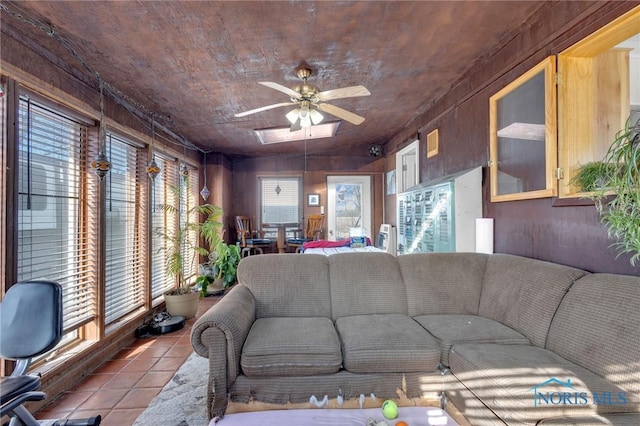 10243 S Dixie Hwy, Portage, OH 43451 - tiled living area featuring a ceiling fan