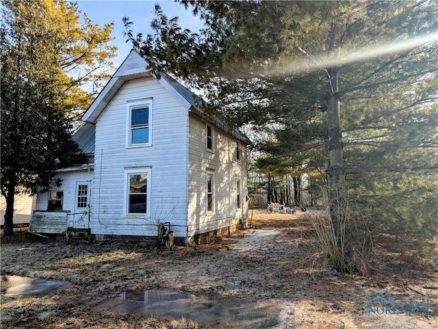 view of side of property