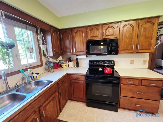 5777 Eagle Trace Dr, Sylvania, OH 43560 - photo 8