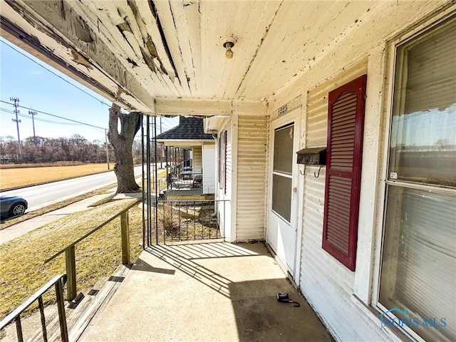 view of patio featuring covered porch