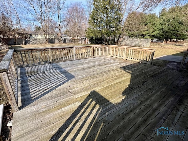 deck with fence