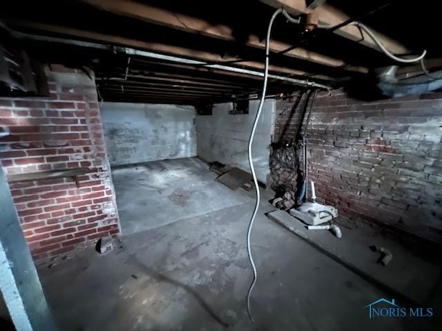 view of unfinished basement