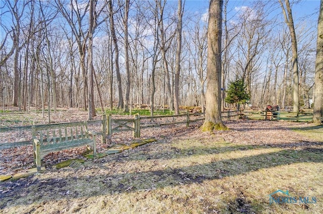 view of yard featuring fence