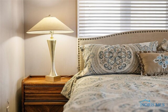 2944 Plumbrook Dr, Maumee, OH 43537 - bedroom with multiple windows