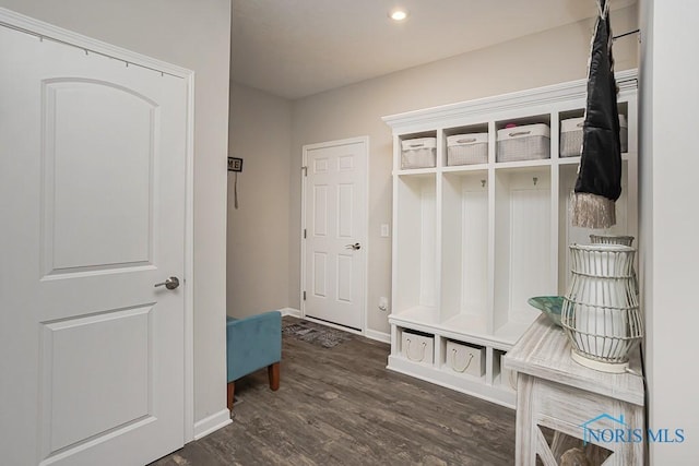 mudroom featuring recessed lighting, baseboards, and wood finished floors