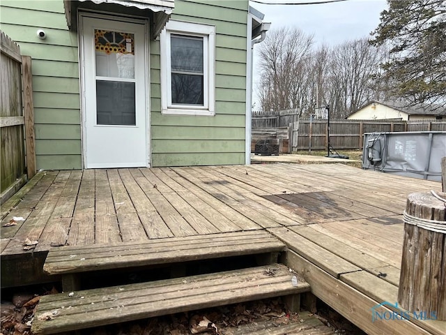 deck featuring fence