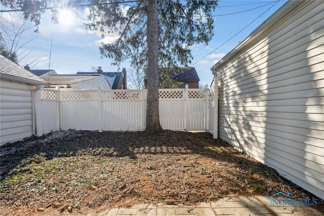 view of yard with fence