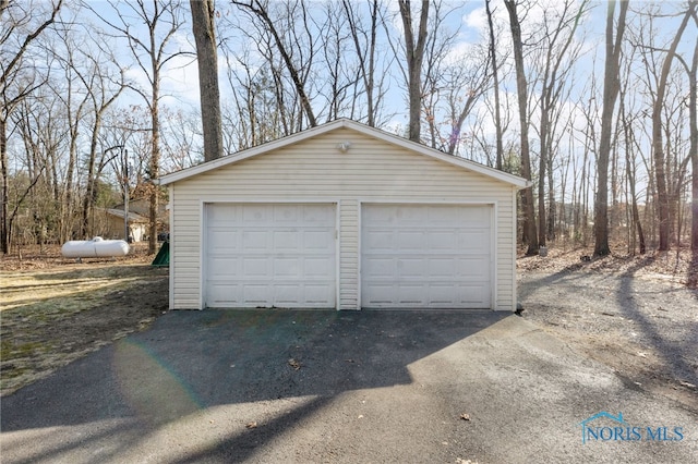 view of detached garage