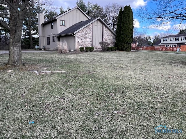 view of side of home