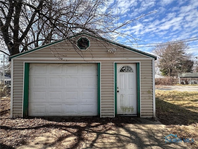 41 Dickens Dr, Toledo, OH 43607 - view of garage