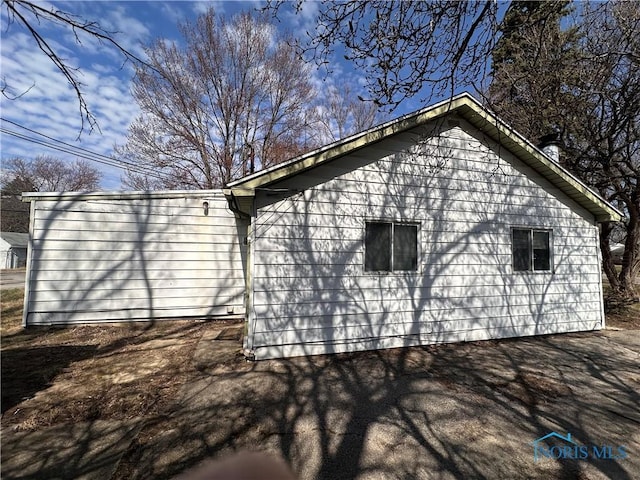 41 Dickens Dr, Toledo, OH 43607 - view of property exterior