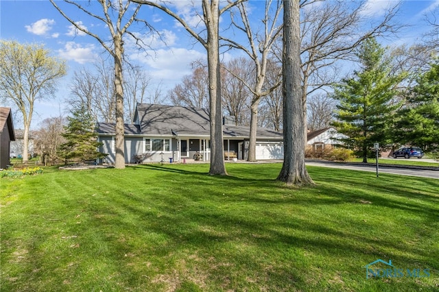 3114 Gleneagle Dr, Findlay, OH 45840 - view of yard featuring a porch