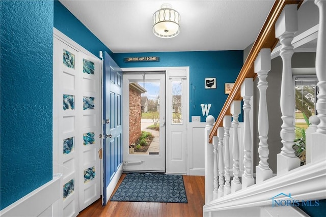1823 Lexington Dr, Perrysburg, OH 43551 - entrance foyer with stairs and wood finished floors