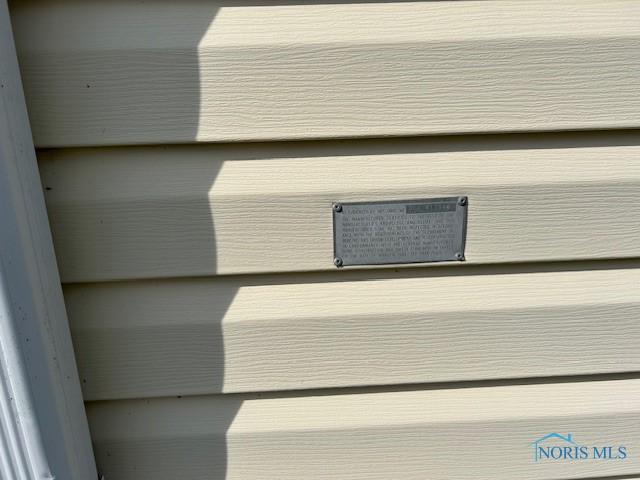 view of exterior details
