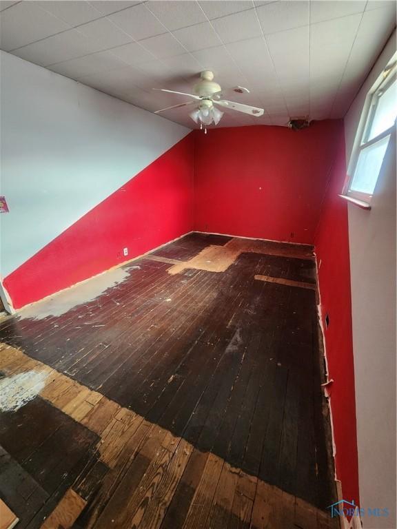 825 Park St, Findlay, OH 45840 - additional living space featuring hardwood / wood-style floors and a ceiling fan