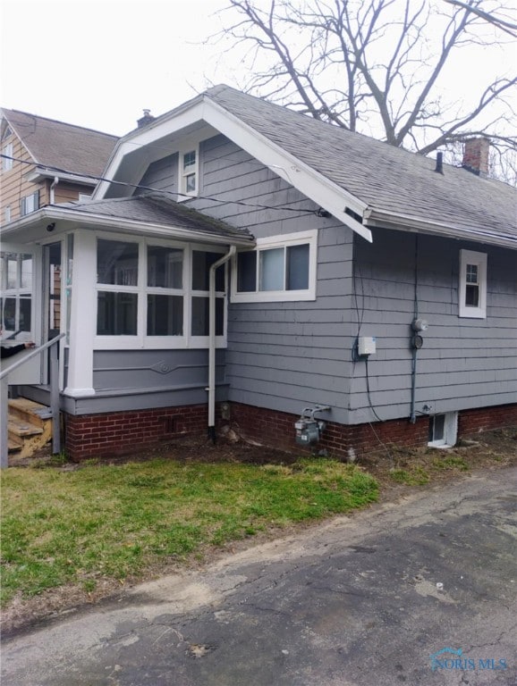 1725 Brussels St, Toledo, OH 43613 - photo 2