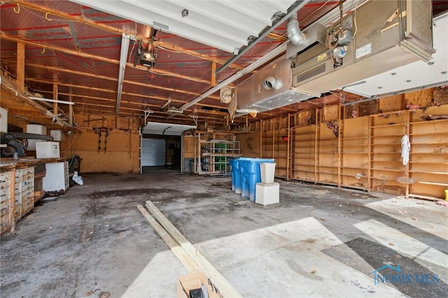 371 Canal Rd, Waterville, OH 43566 - view of garage