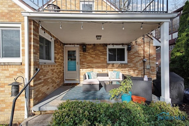 view of patio with outdoor lounge area