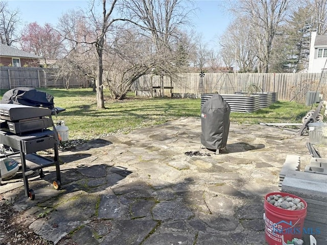 view of patio with a fenced backyard