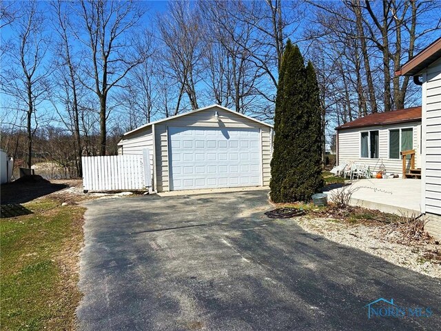 294 Seneca Dr, Montpelier, OH 43543 - photo 4
