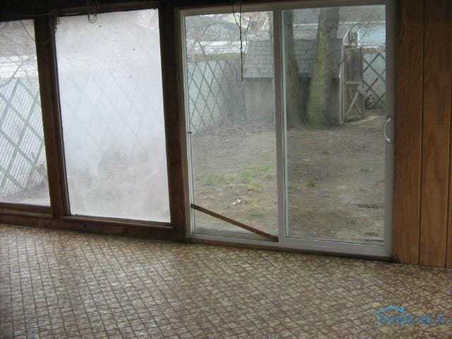 238 E Northgate Pkwy, Toledo, OH 43612 - doorway to outside with plenty of natural light