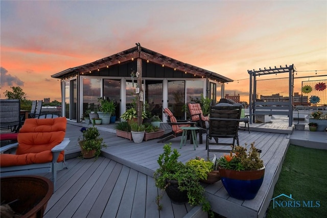 1 S Saint Clair St, Toledo, OH 43604 - view of deck at dusk