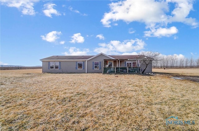 17341 Rd 139, Cecil, OH 45821 - manufactured / mobile home featuring a front lawn