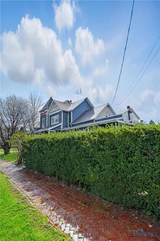 1000 Washington Ave, Findlay, OH 45840 - view of yard