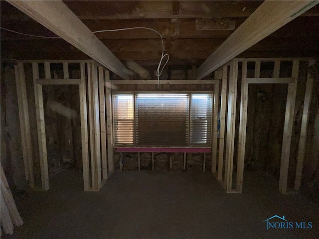 2398 York St, Toledo, OH 43605 - view of miscellaneous room