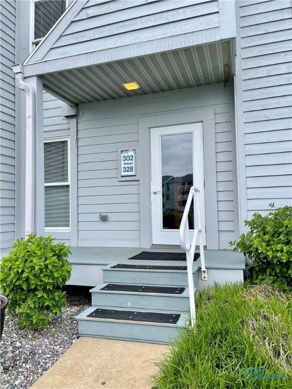 view of entrance to property