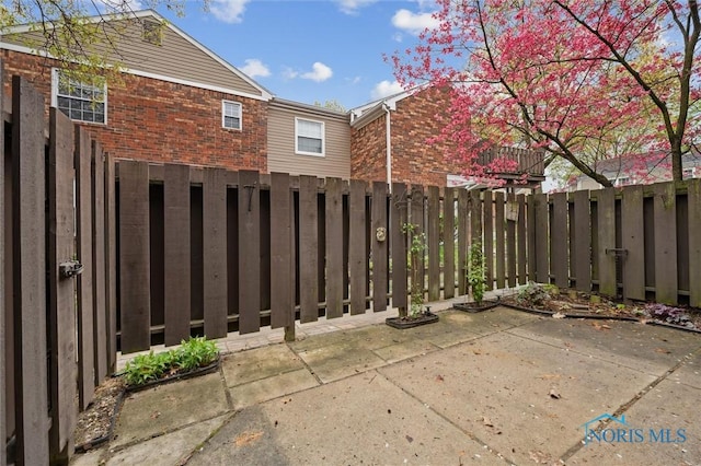5718 Aspen Dr Unit 15, Toledo, OH 43615 - view of patio / terrace with fence