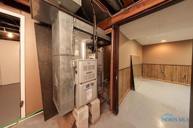 536 Edinborough Dr, Findlay, OH 45840 - utility room featuring water heater