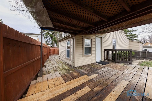 536 Edinborough Dr, Findlay, OH 45840 - wooden terrace with a fenced backyard