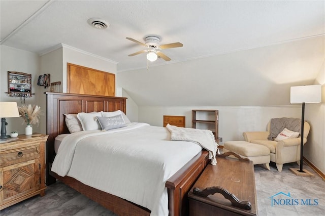 5583 304th St, Toledo, OH 43611 - bedroom featuring a ceiling fan, visible vents, and vaulted ceiling