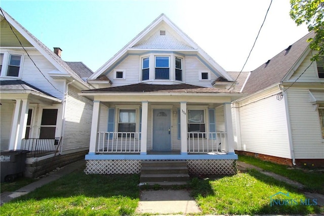 304 Dexter St, Toledo, OH 43608 - victorian house with a porch