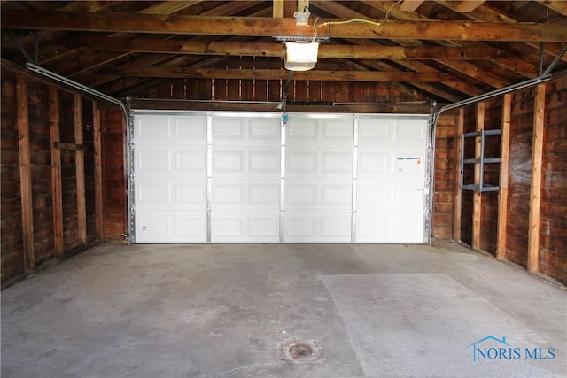 304 Dexter St, Toledo, OH 43608 - garage with a garage door opener