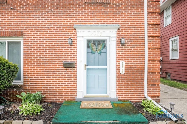2923 Powhattan Pkwy, Toledo, OH 43606 - view of exterior entry with brick siding
