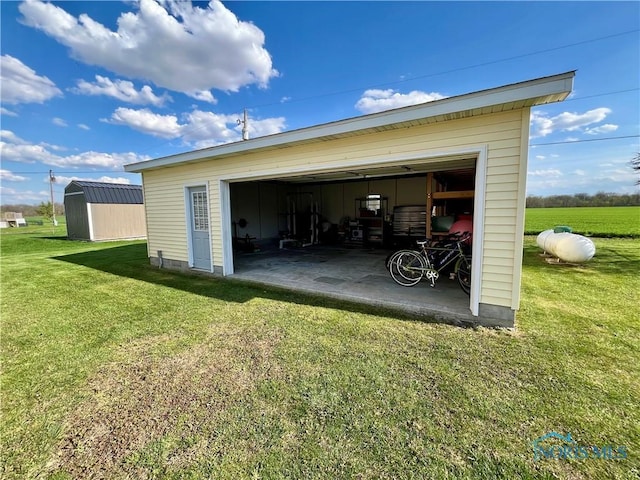 view of detached garage