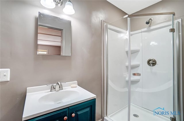 3533 Edgevale Rd, Ottawa Hills, OH 43606 - full bath featuring a stall shower and vanity