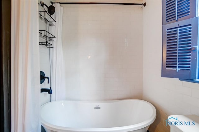 3533 Edgevale Rd, Ottawa Hills, OH 43606 - full bath featuring a freestanding bath and a shower with shower curtain