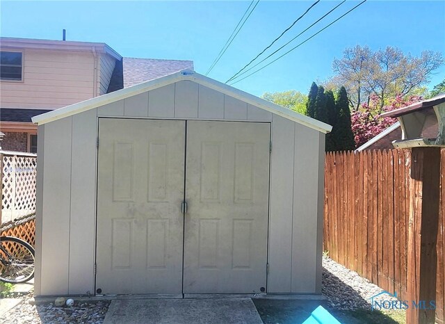 1773 Valley Way Dr, Toledo, OH 43614 - view of shed