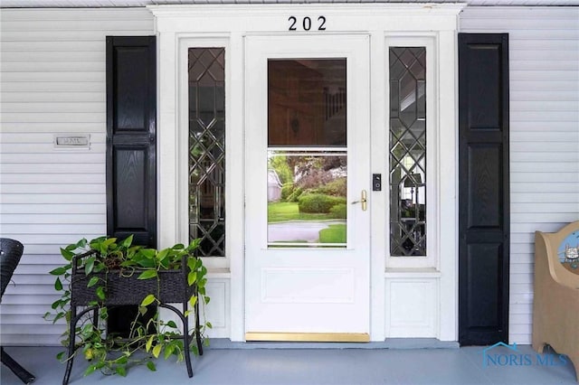 202 Hancock St, Findlay, OH 45840 - view of doorway to property