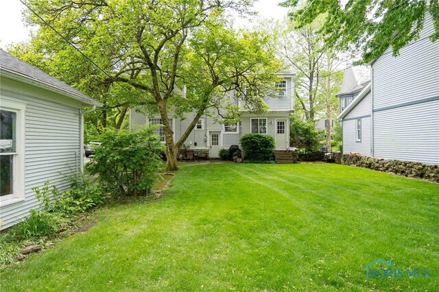 202 Hancock St, Findlay, OH 45840 - view of green lawn