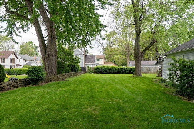 202 Hancock St, Findlay, OH 45840 - view of yard with a residential view