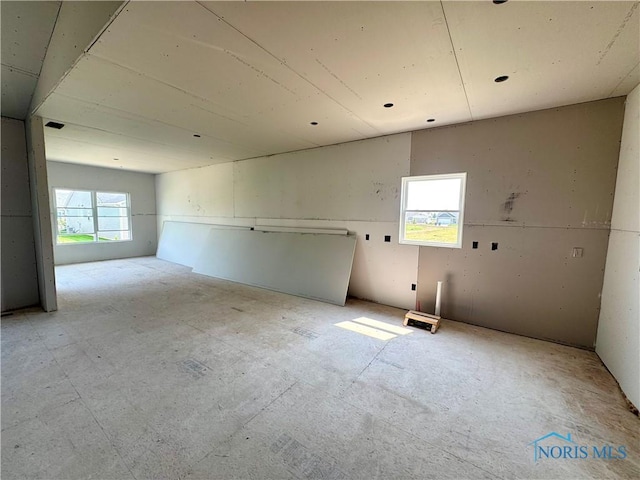 5021 Easton Dr, Oregon, OH 43616 - photo 2