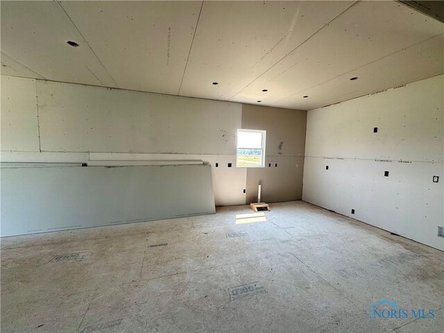 5021 Easton Dr, Oregon, OH 43616 - photo 3
