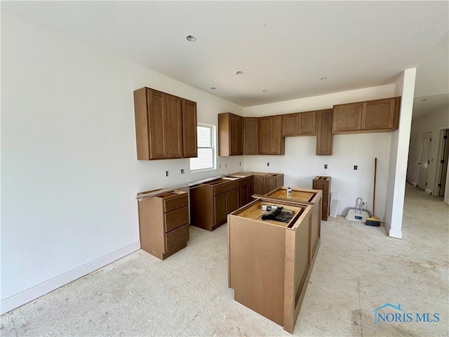 5022 Easton Dr, Oregon, OH 43616 - photo 2